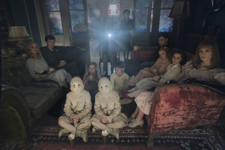 Illustration for article titled Every Miss Peregrine's Home for Peculiar Children Photo Is Terrifying Beyond Measure